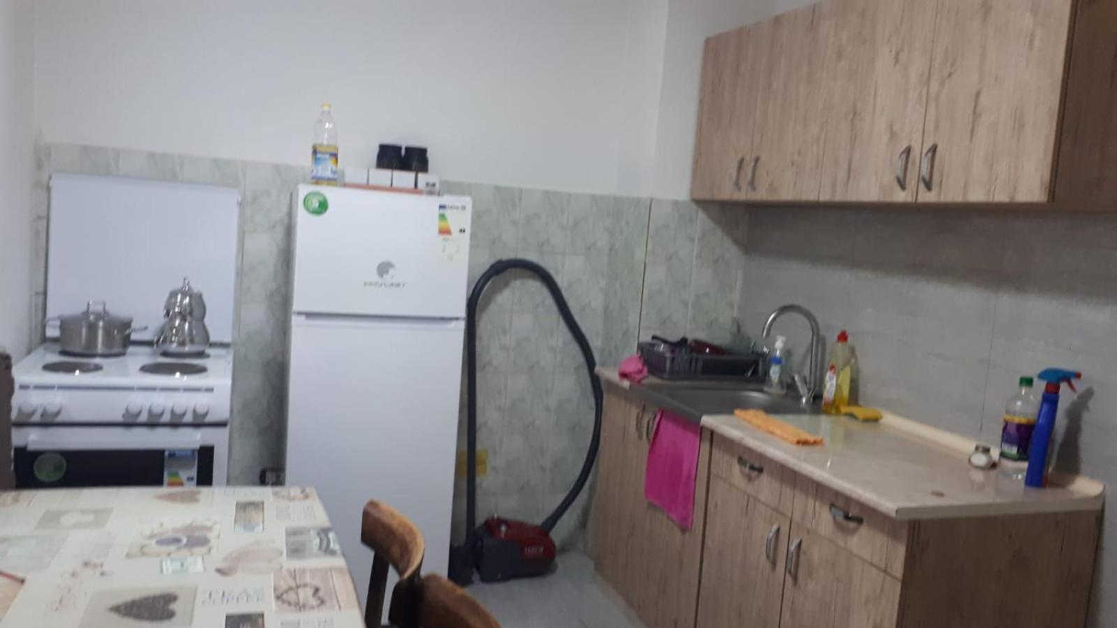 Ferienwohnung Makedonyada Kiralik Ev Ve Arac Hizmeti Ile Birlikte Skopje Exterior foto